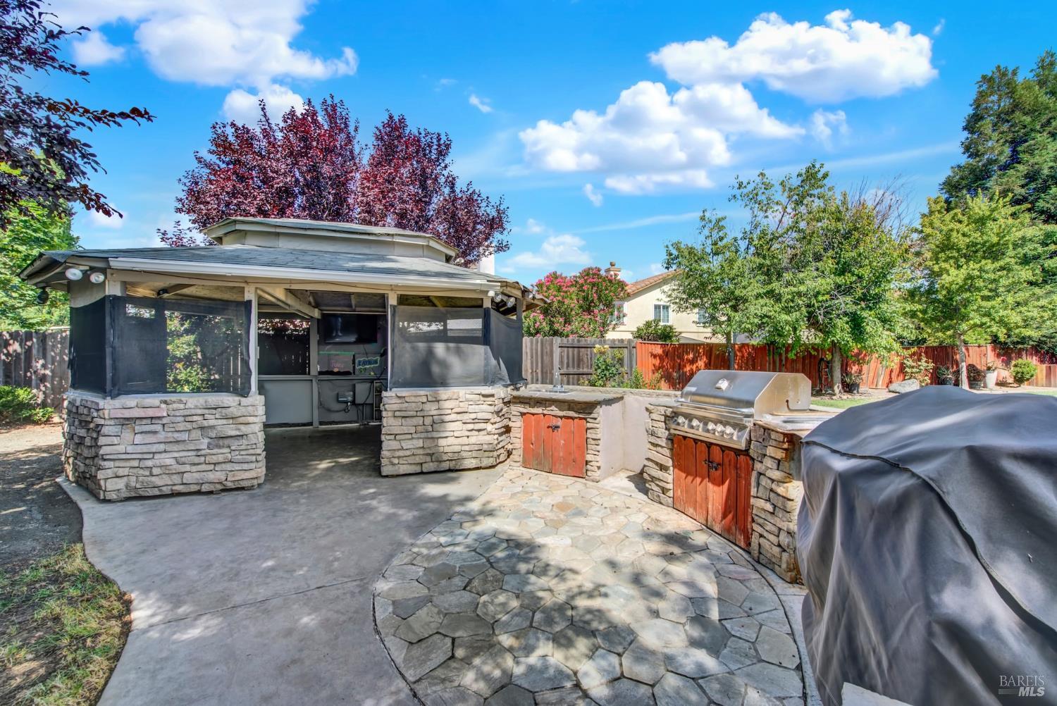 515 Kings Court