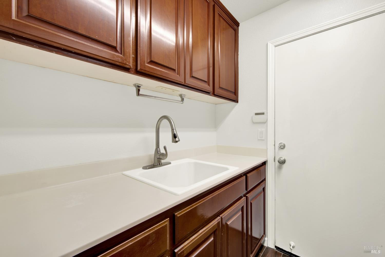 515 Kings Court