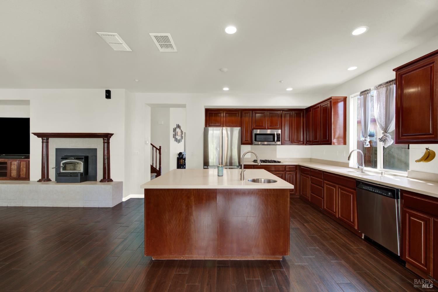 515 Kings Court