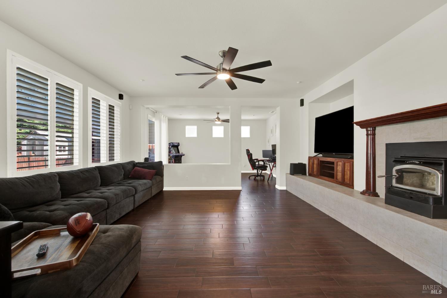 515 Kings Court
