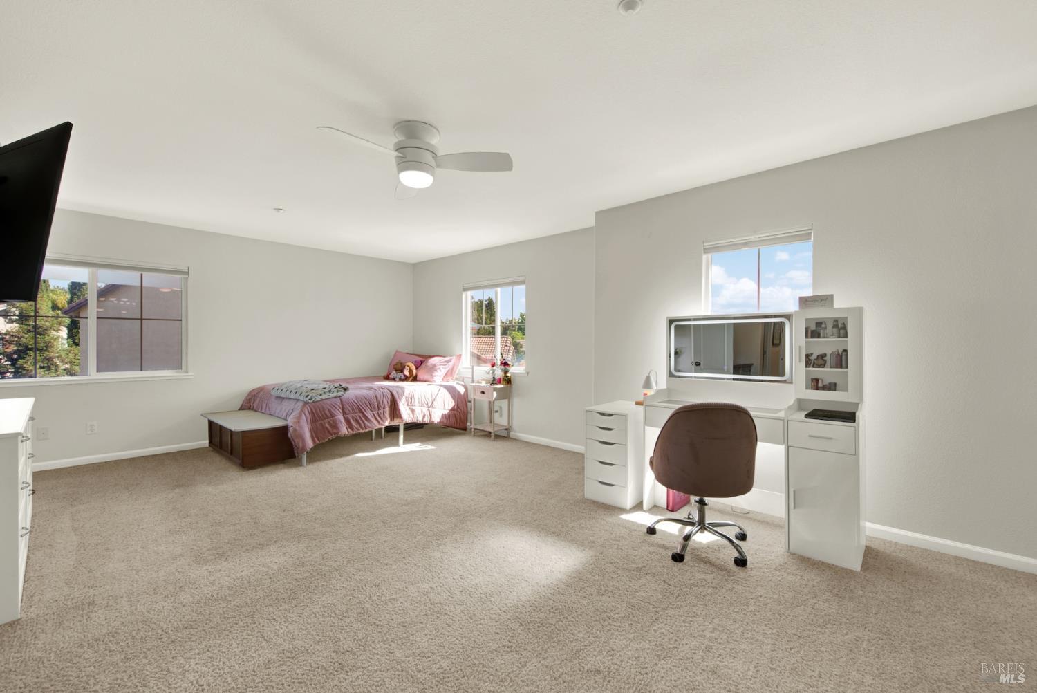 515 Kings Court