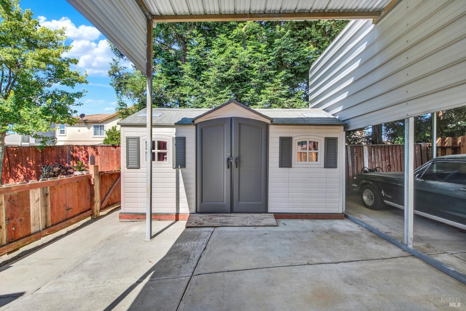 515 Kings Court