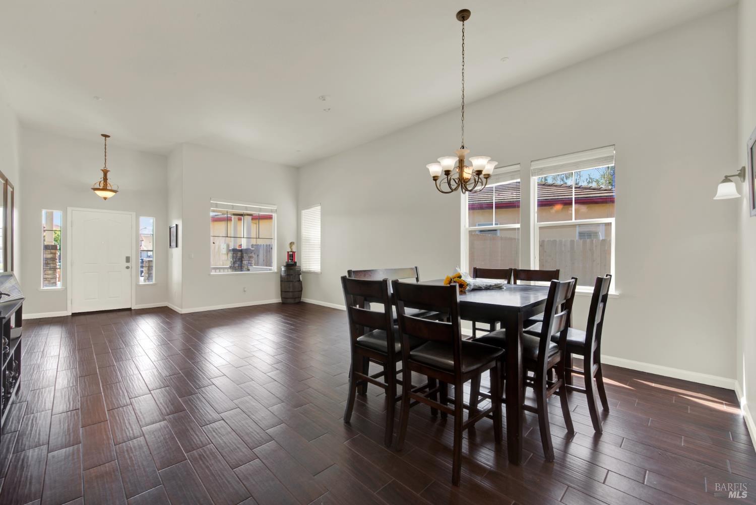 515 Kings Court