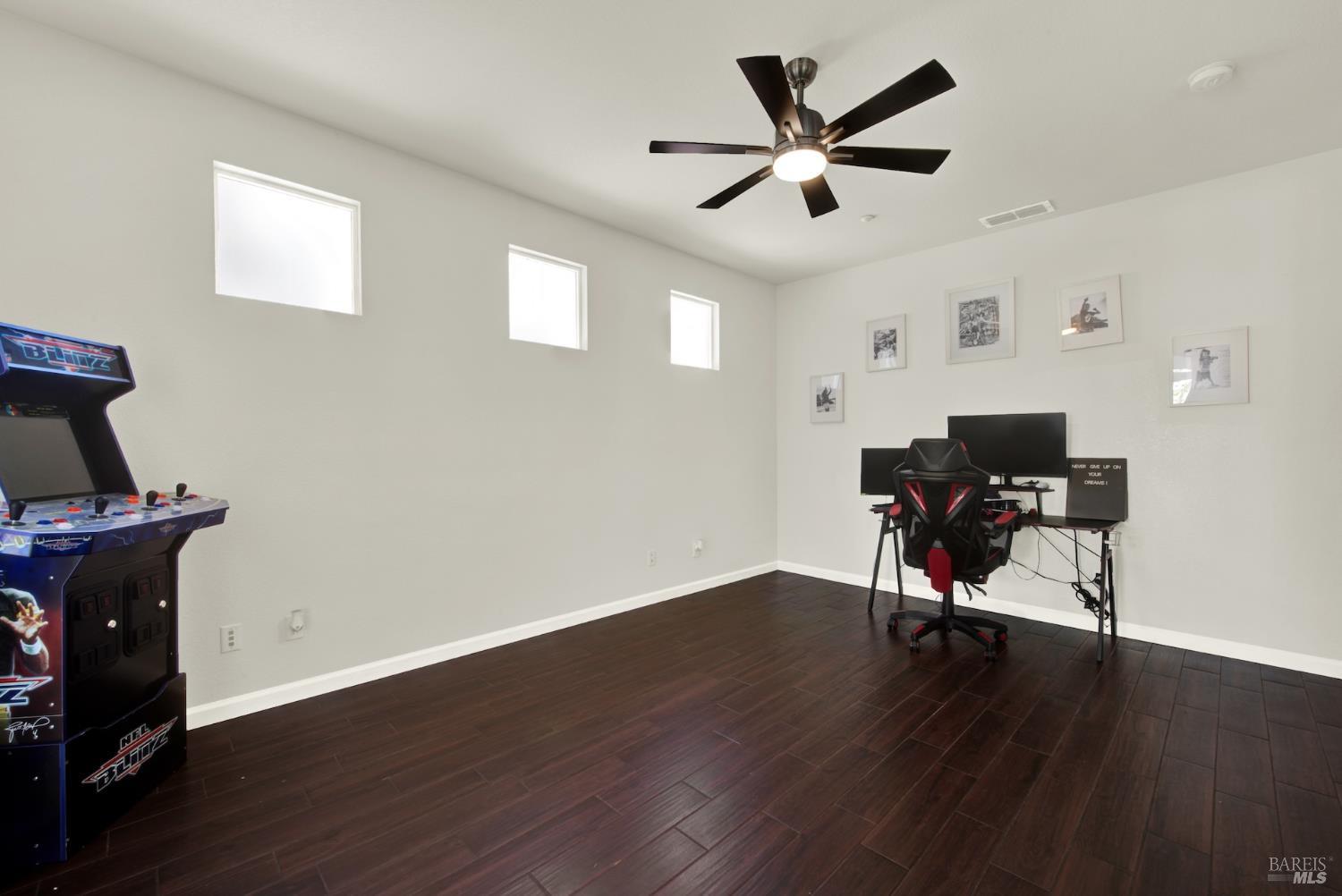515 Kings Court