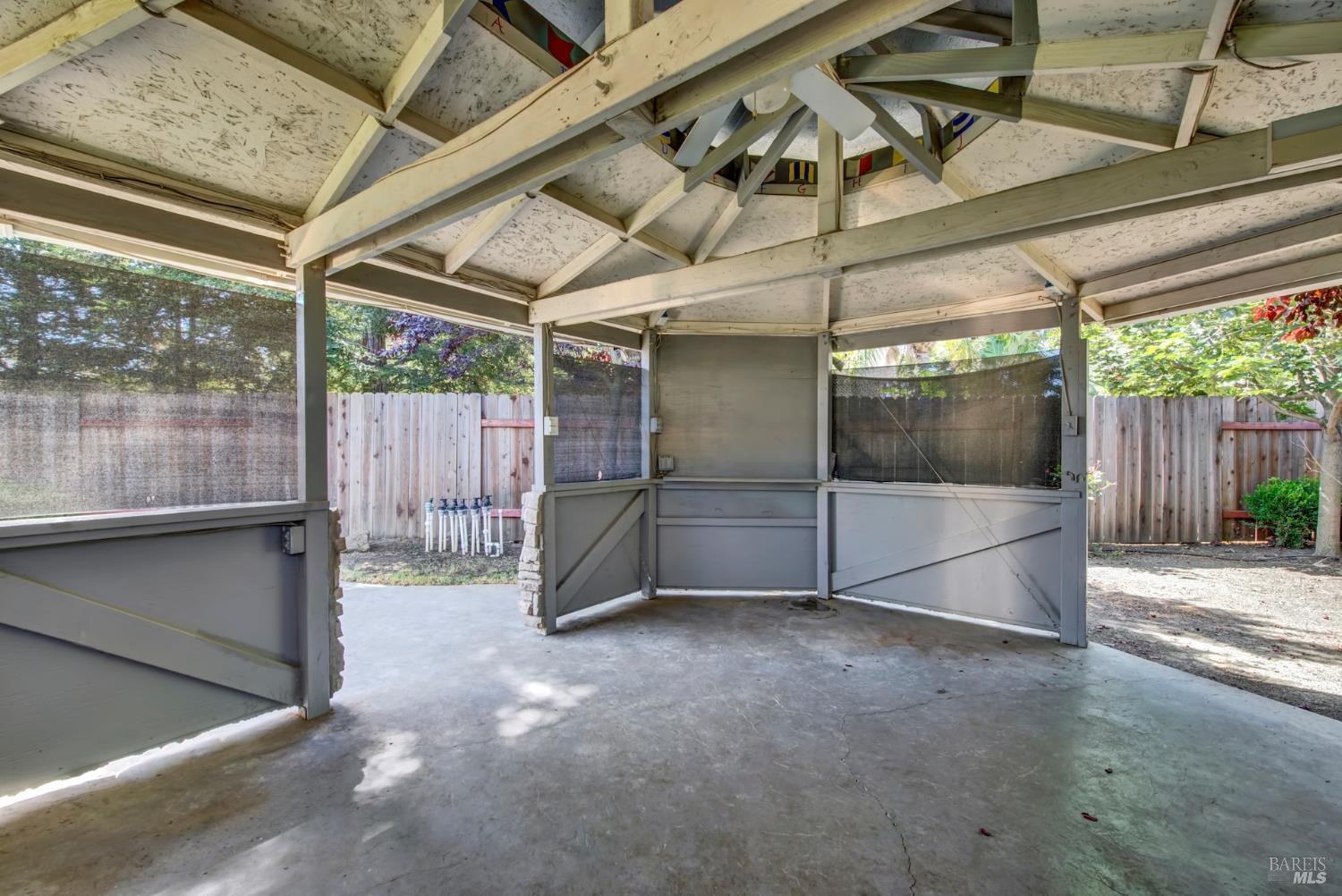515 Kings Court