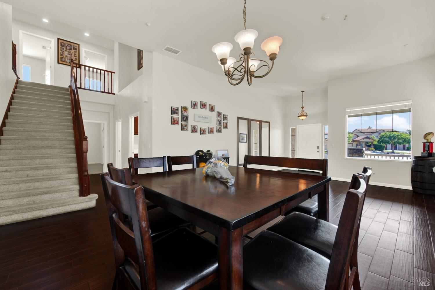 515 Kings Court