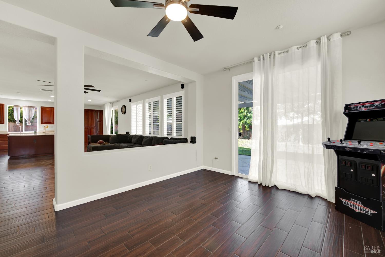 515 Kings Court