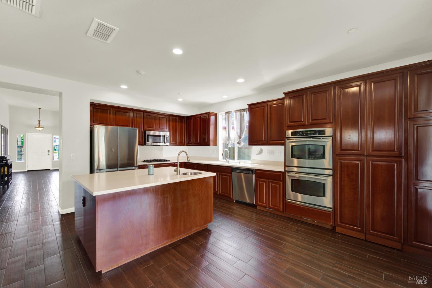 515 Kings Court