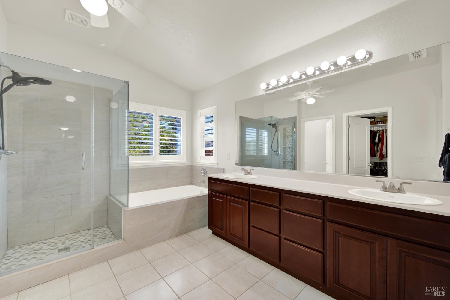 515 Kings Court