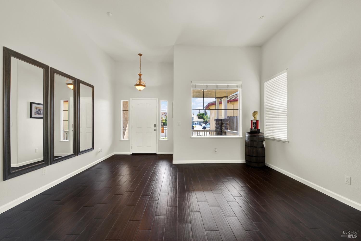 515 Kings Court