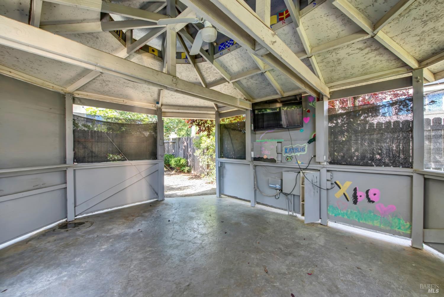 515 Kings Court