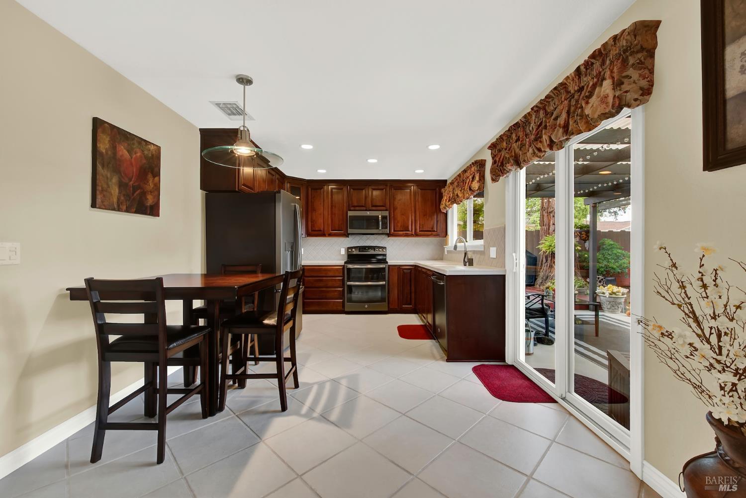 106 Revere Court