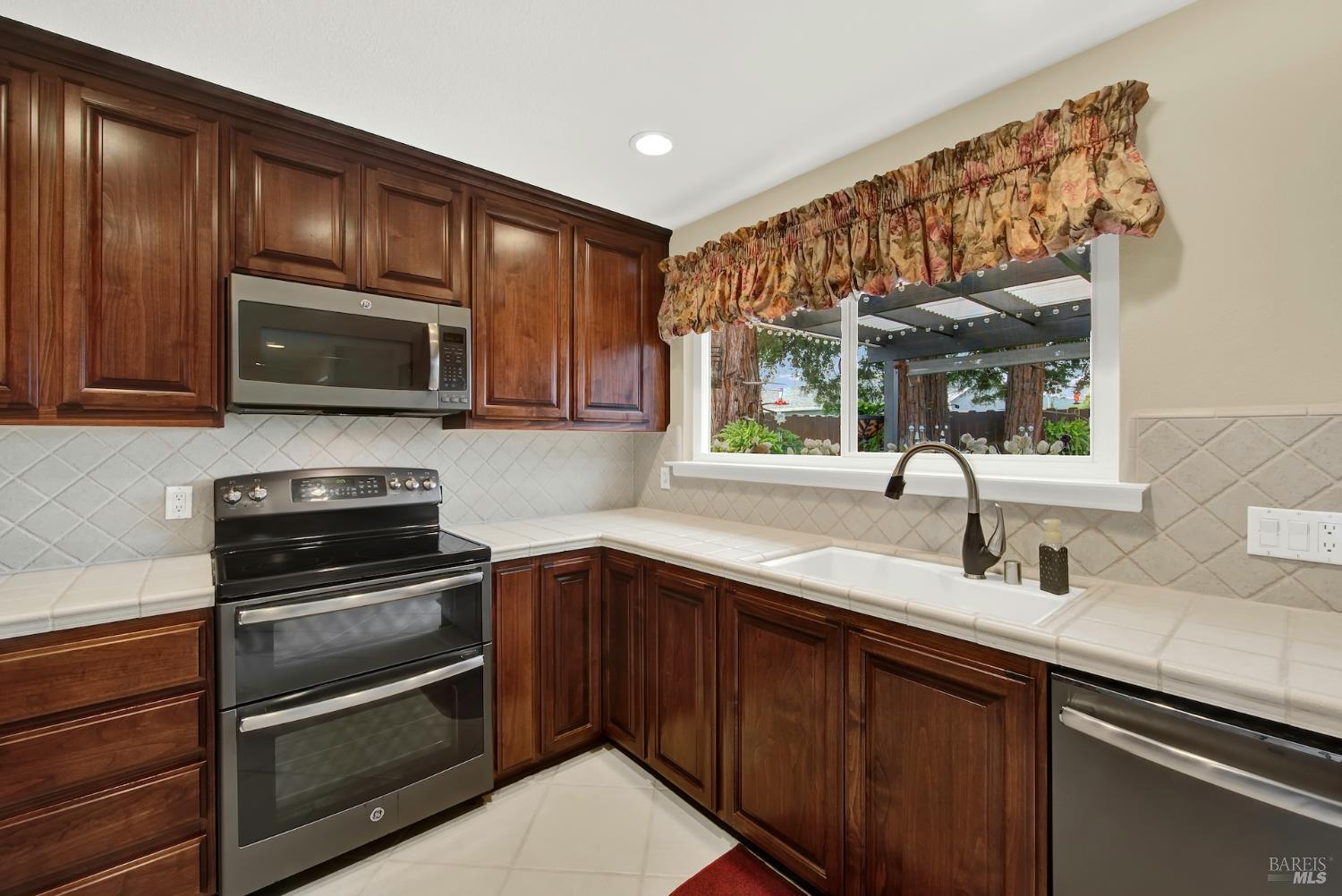 106 Revere Court