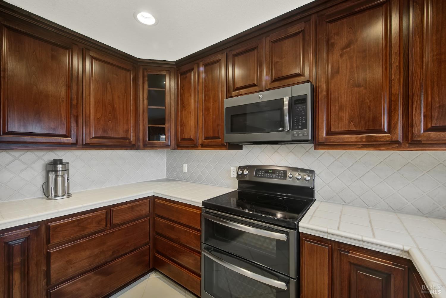 106 Revere Court