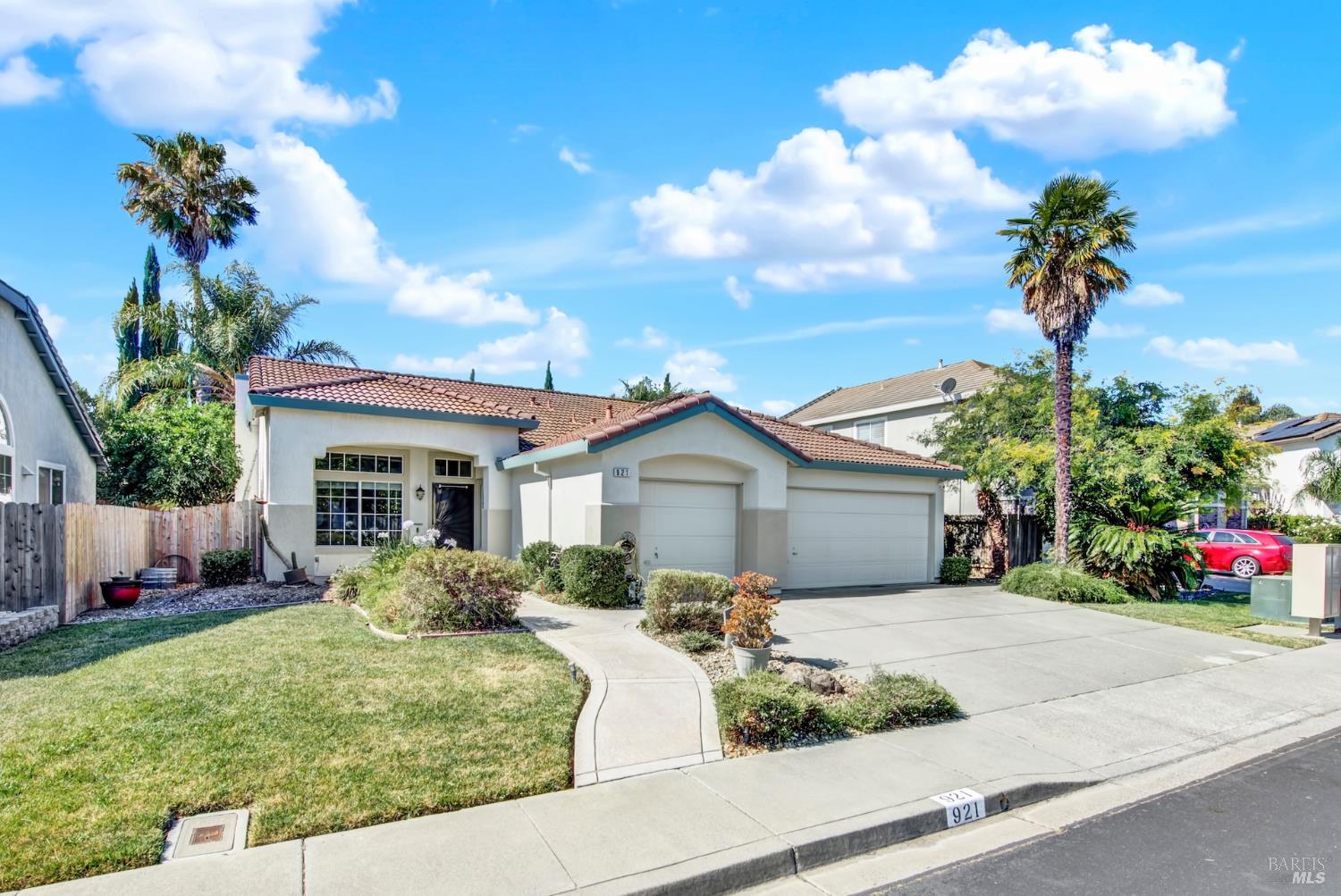 921 Topaz Circle