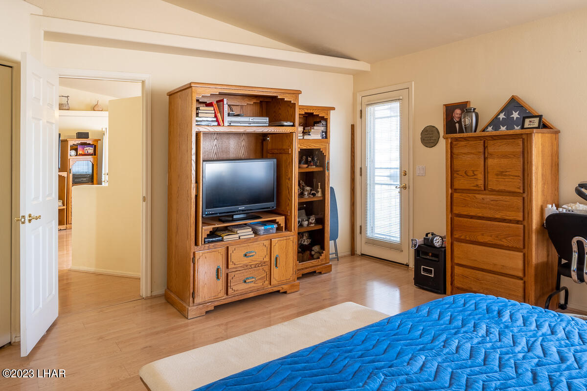 2601 Palo Verde Blvd N