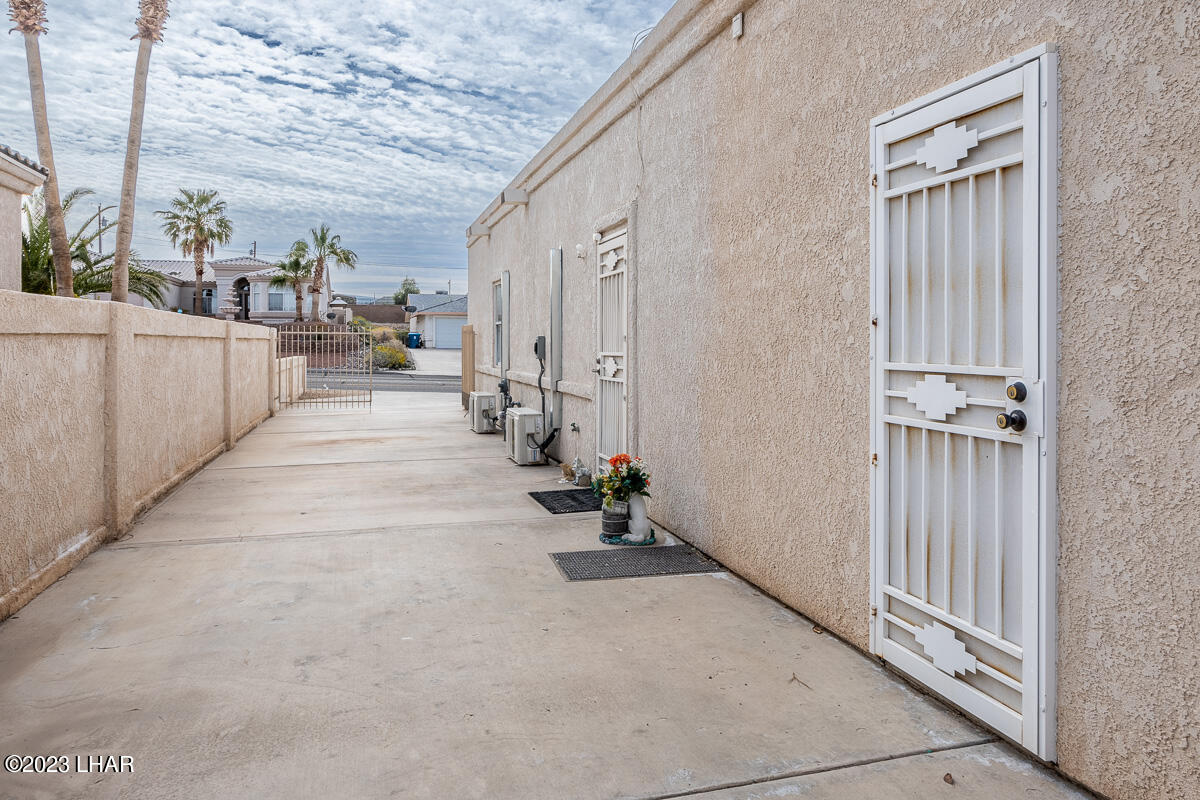 2601 Palo Verde Blvd N