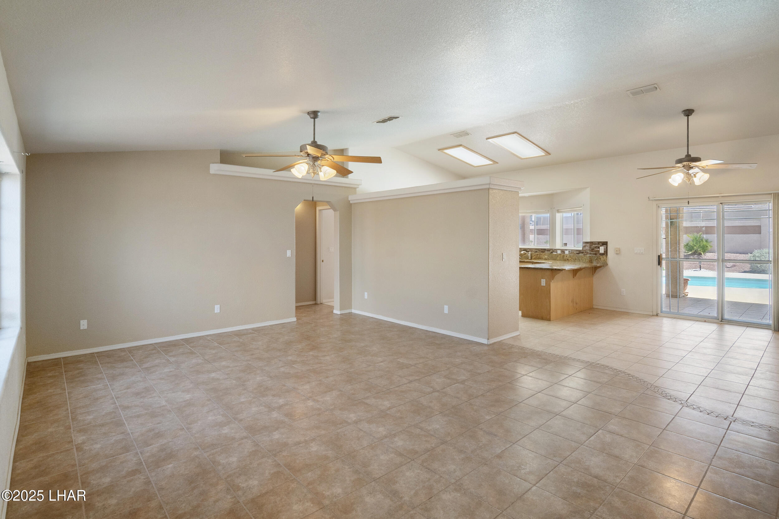 448 Meadows Dr