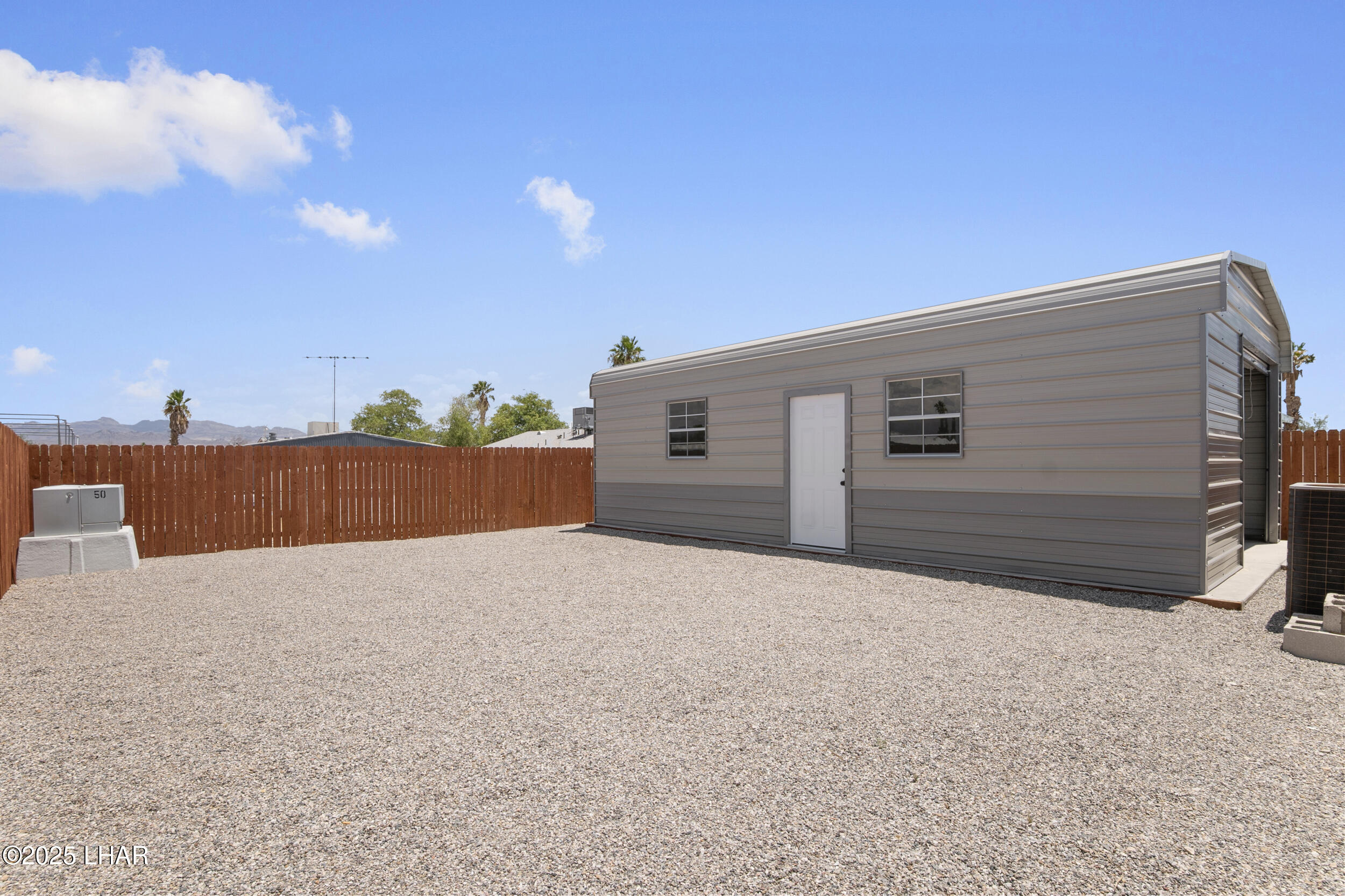 1644 Bluebonnet Blvd