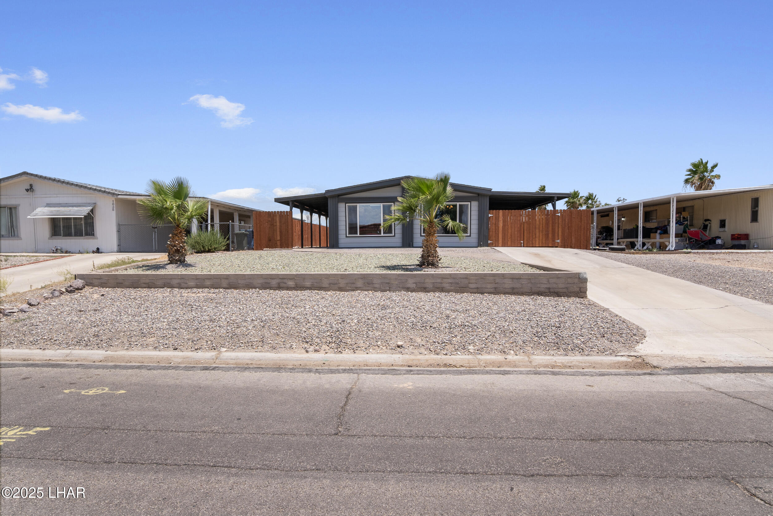1644 Bluebonnet Blvd