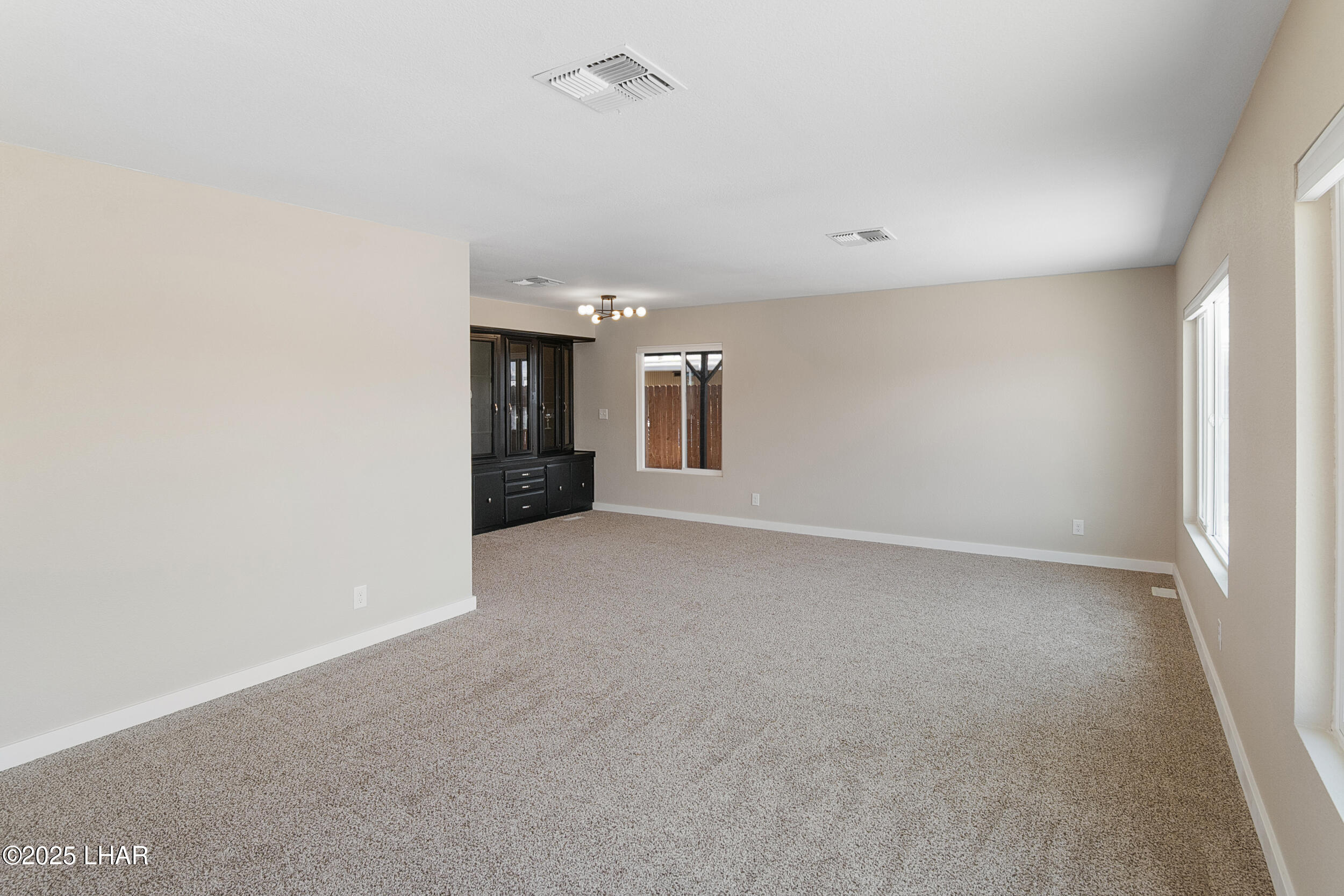 1644 Bluebonnet Blvd
