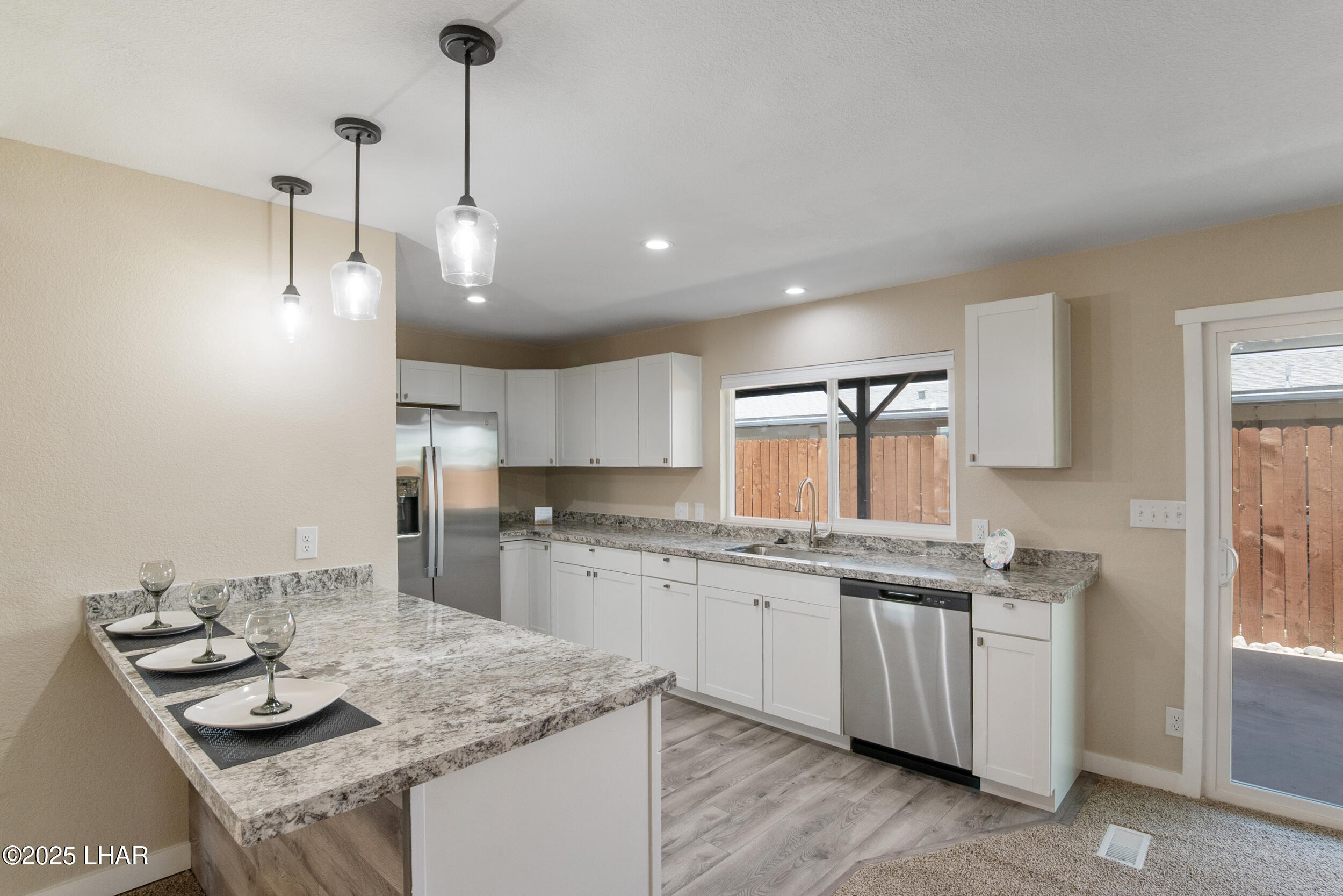 1644 Bluebonnet Blvd