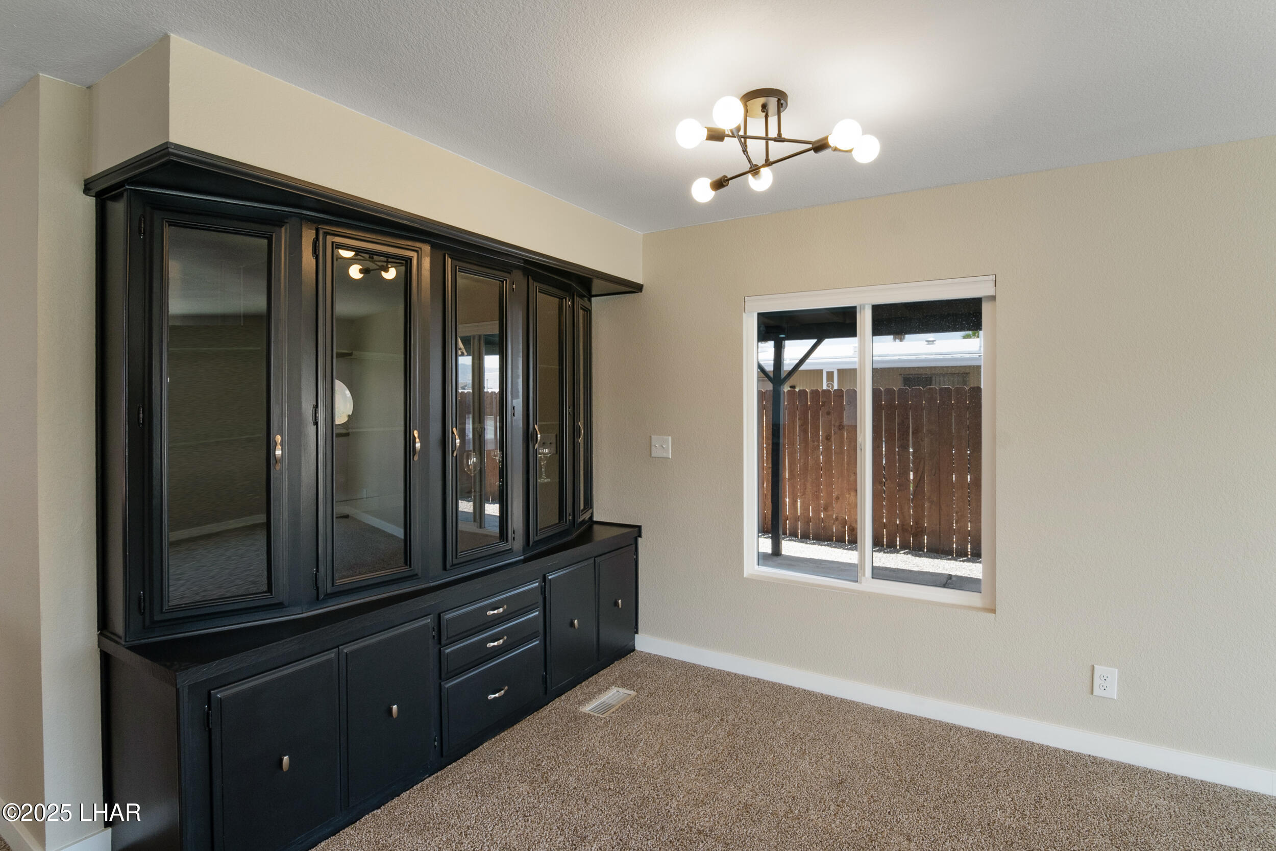 1644 Bluebonnet Blvd