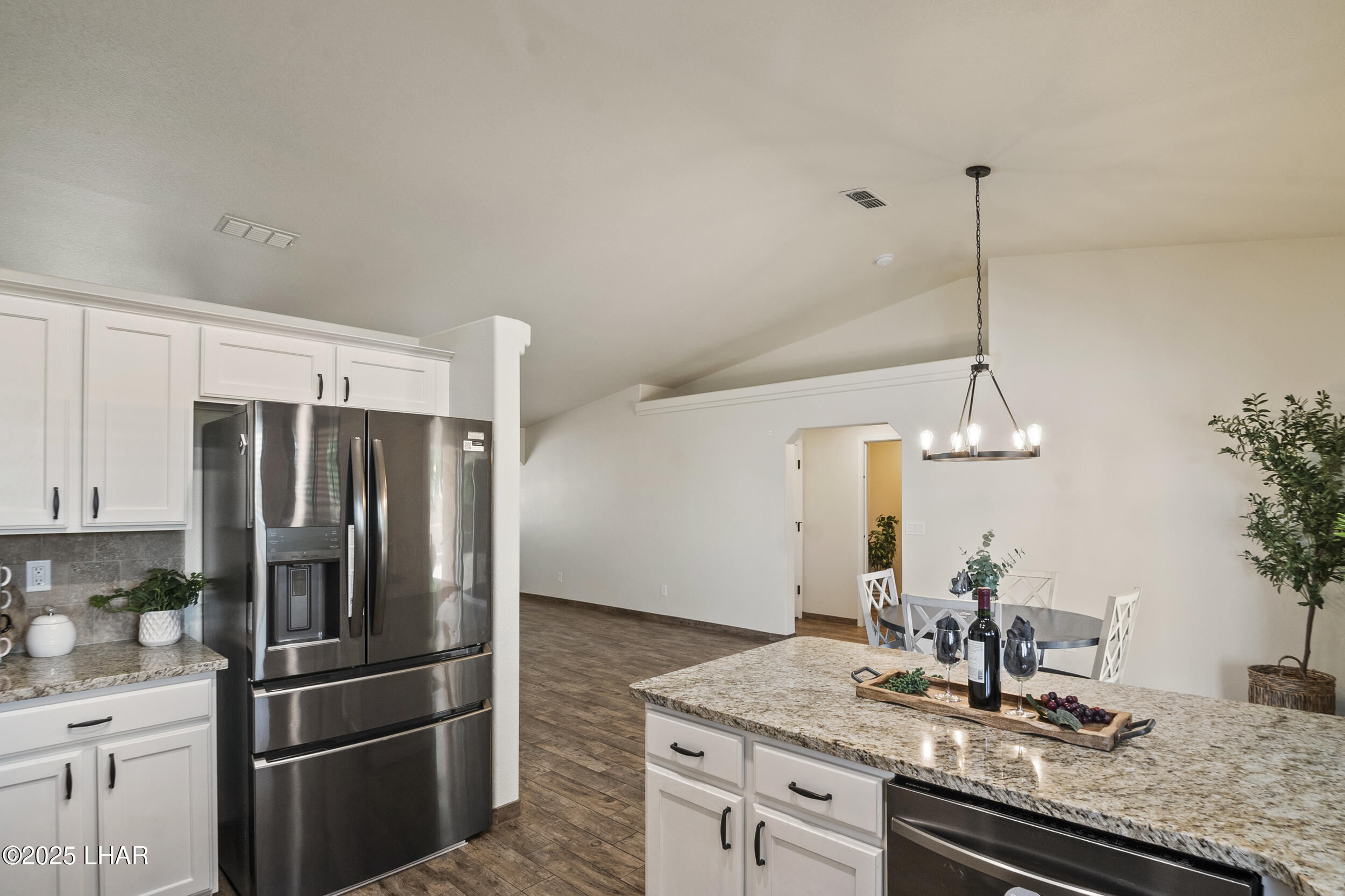 2816 Hidden Valley Dr