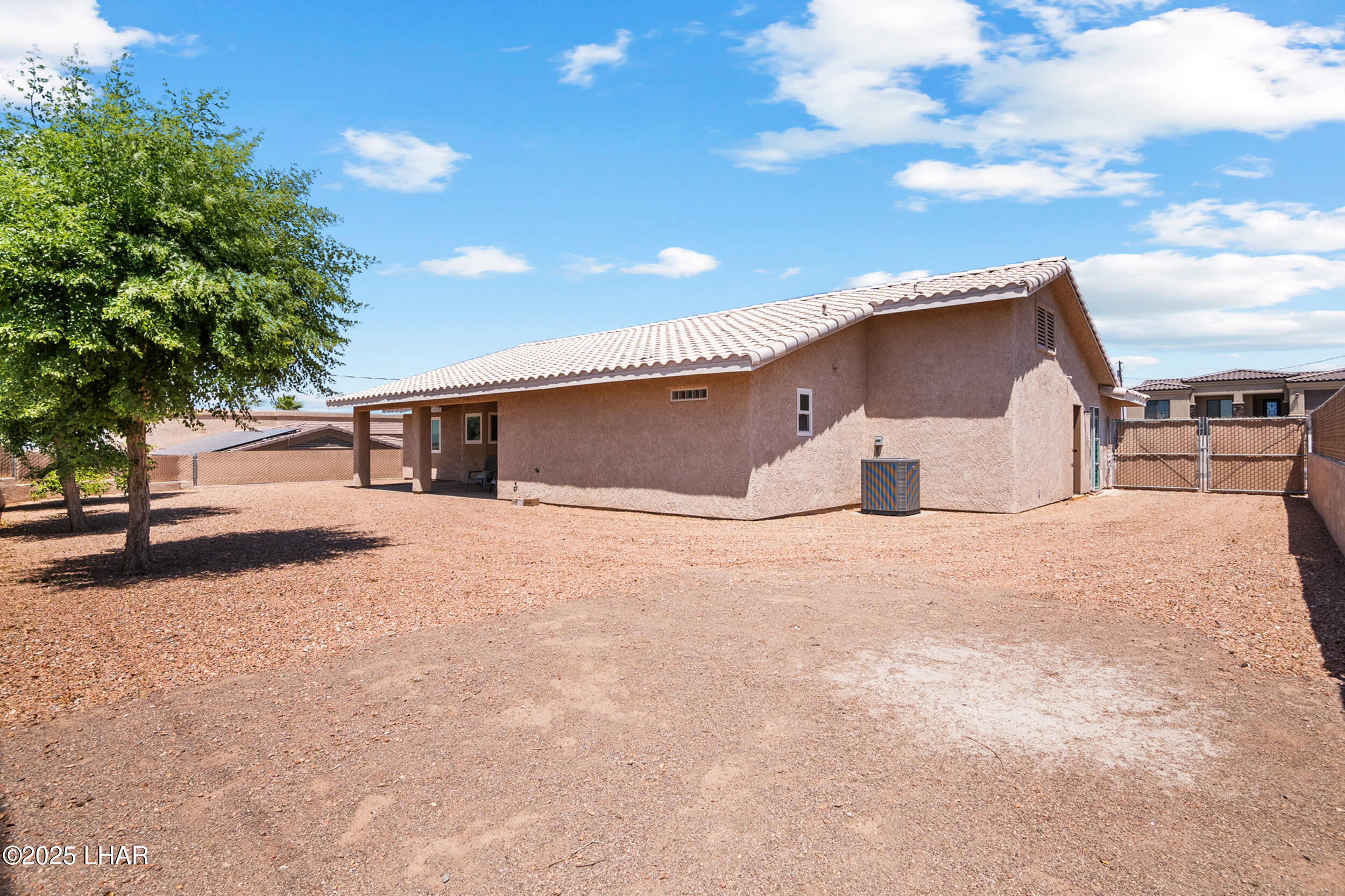 2816 Hidden Valley Dr