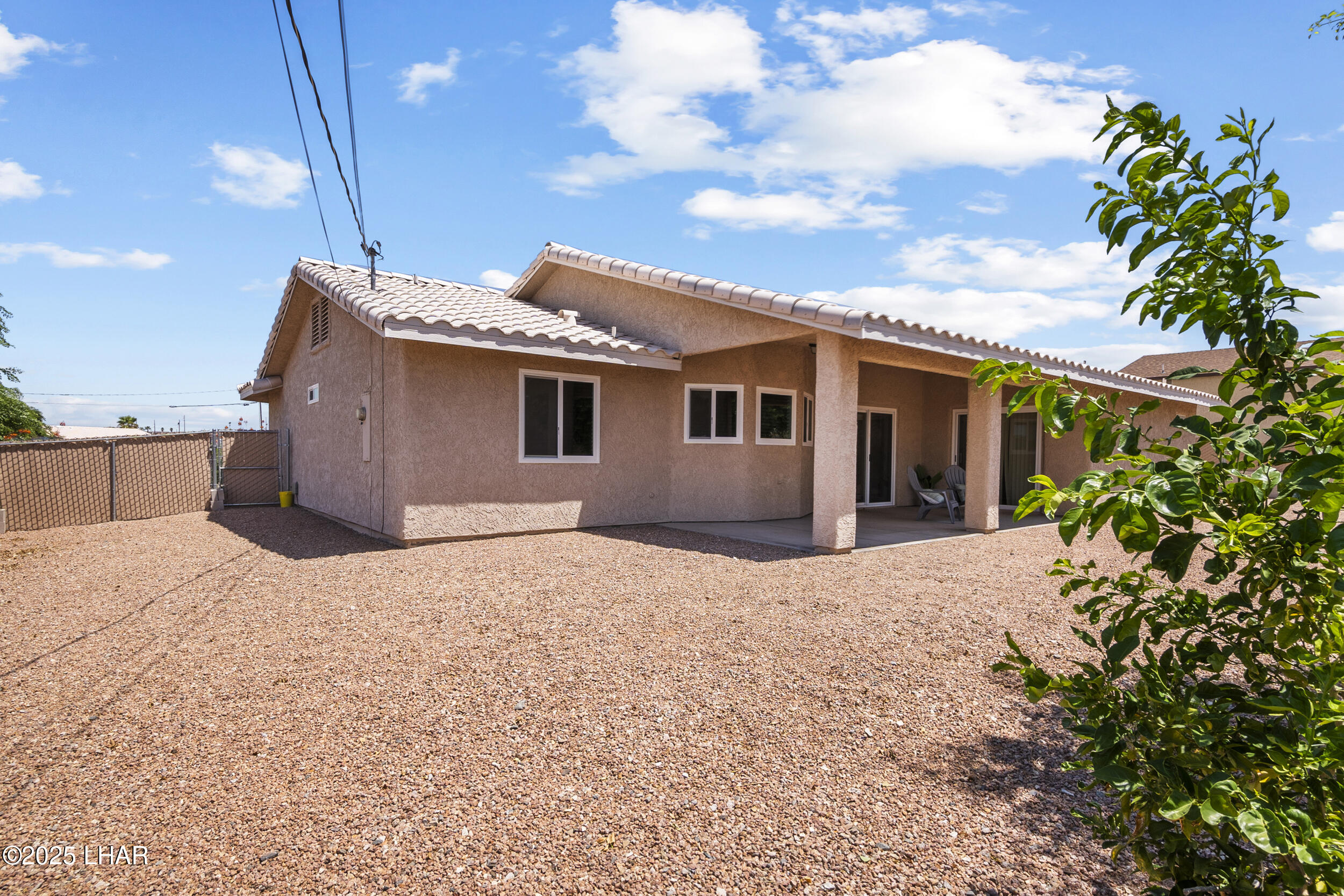2816 Hidden Valley Dr