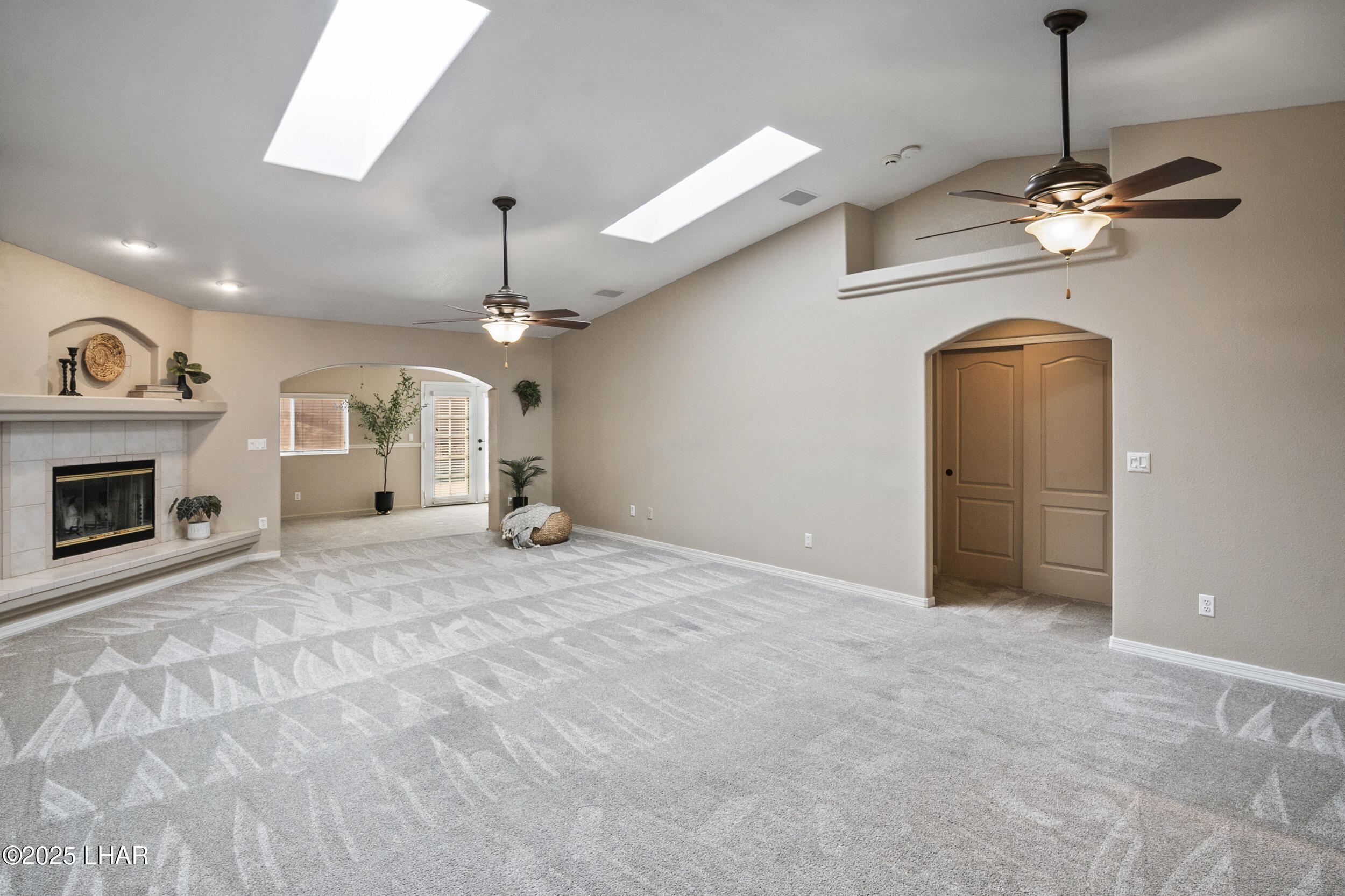 2719 Diablo Dr