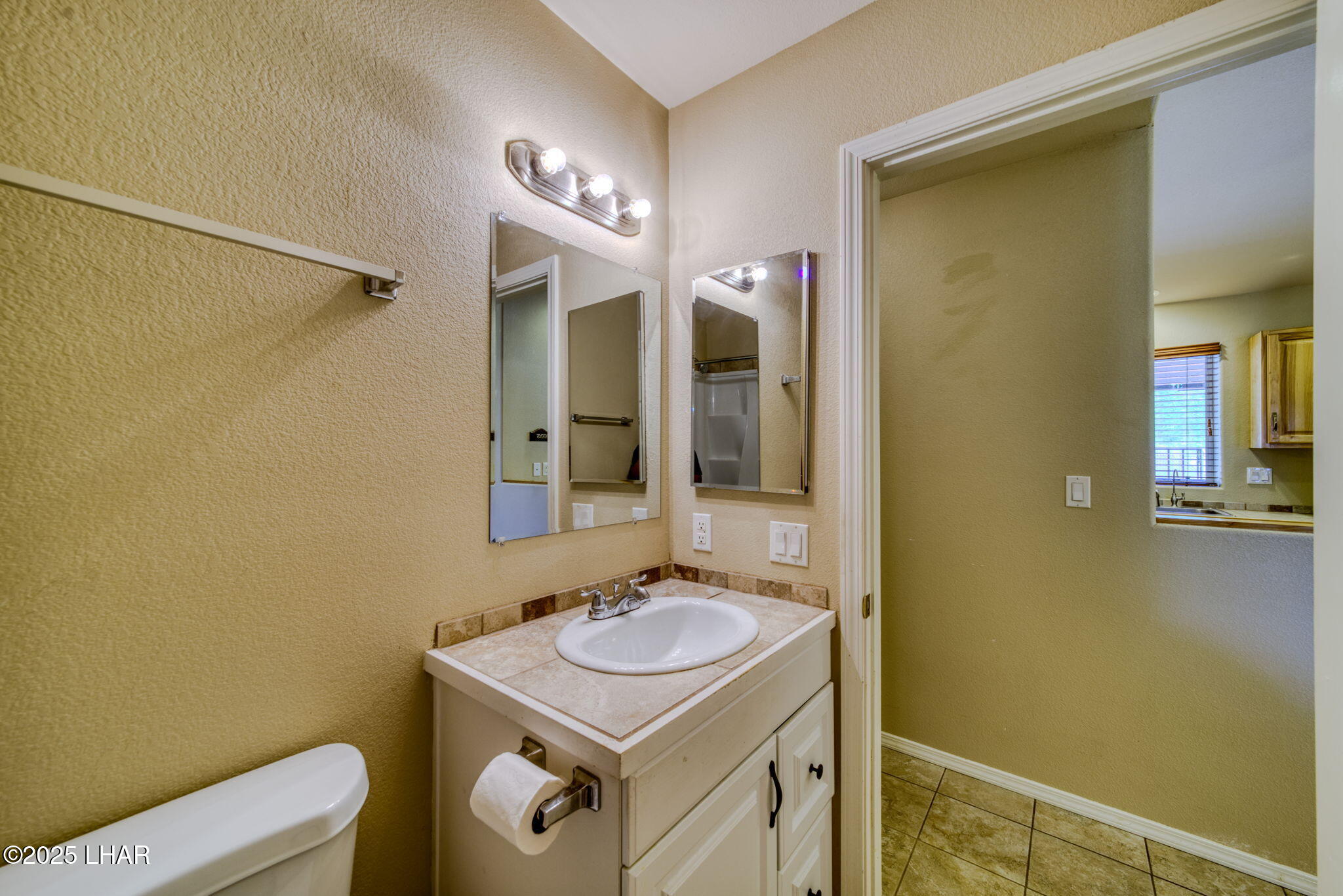 935 Glen Dr