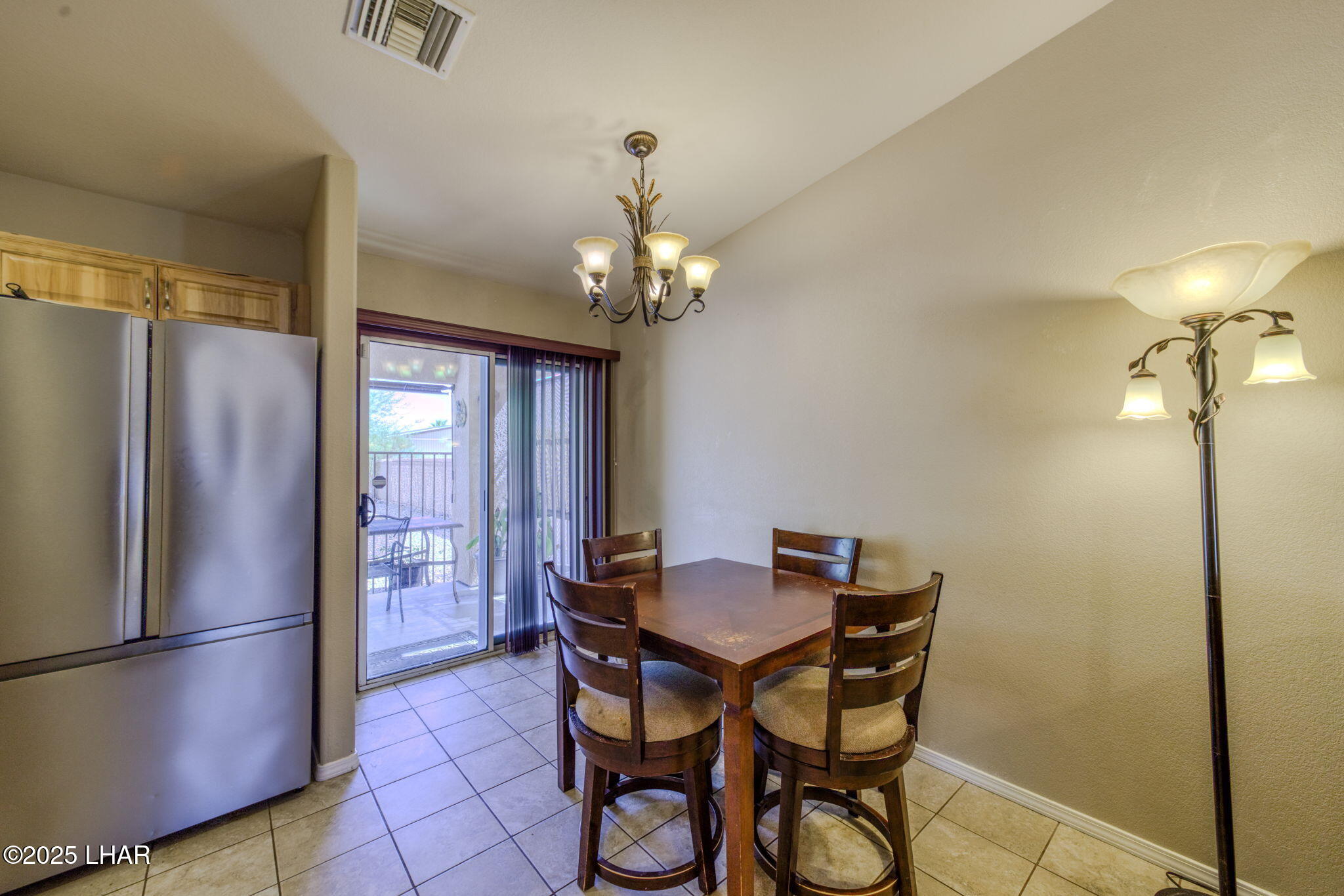 935 Glen Dr