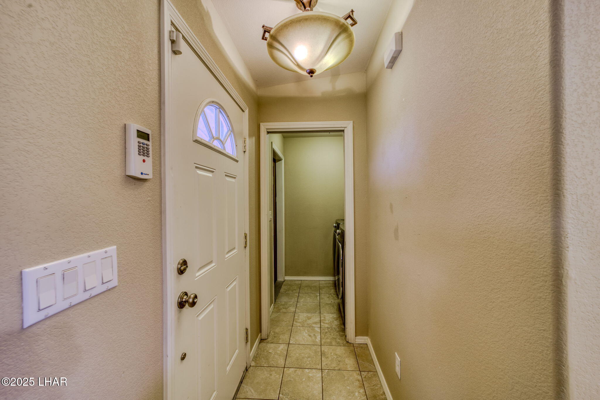 935 Glen Dr