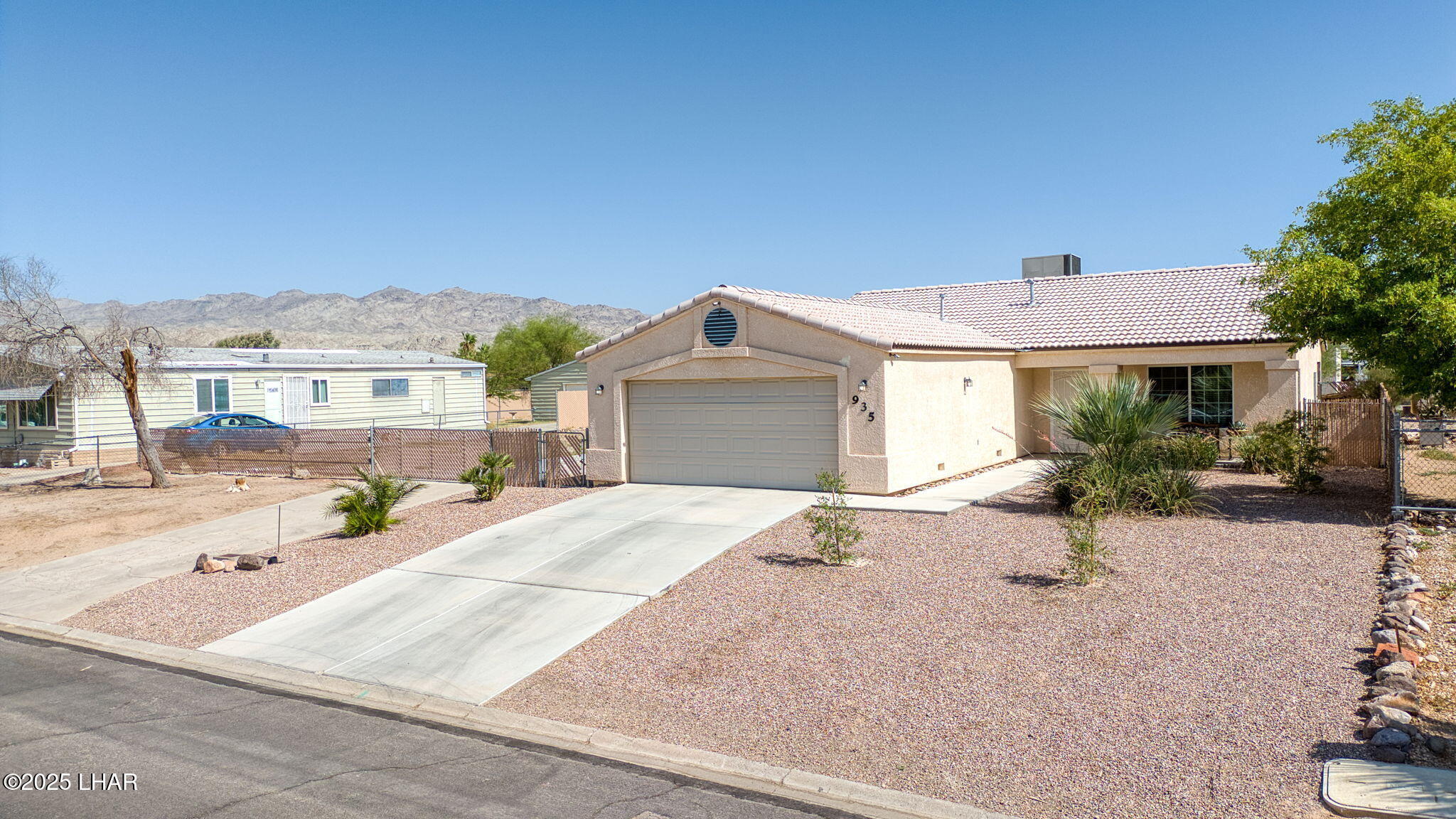 935 Glen Dr