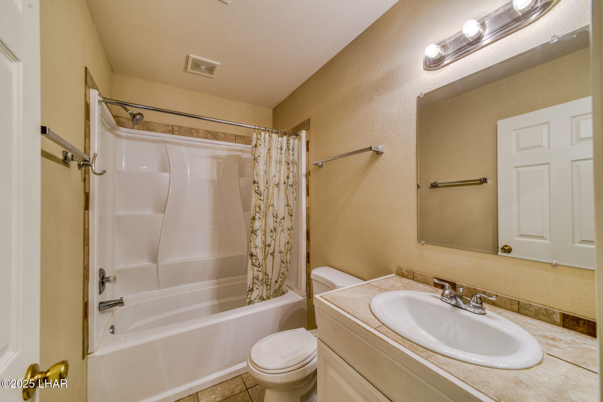 935 Glen Dr