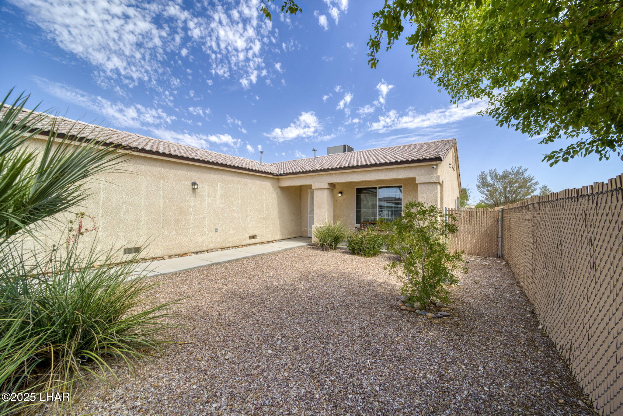 935 Glen Dr