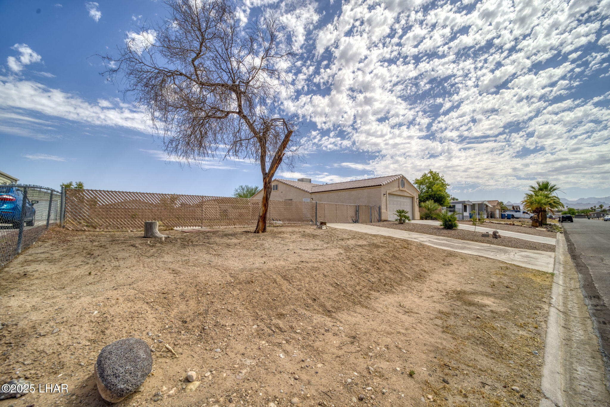 935 Glen Dr