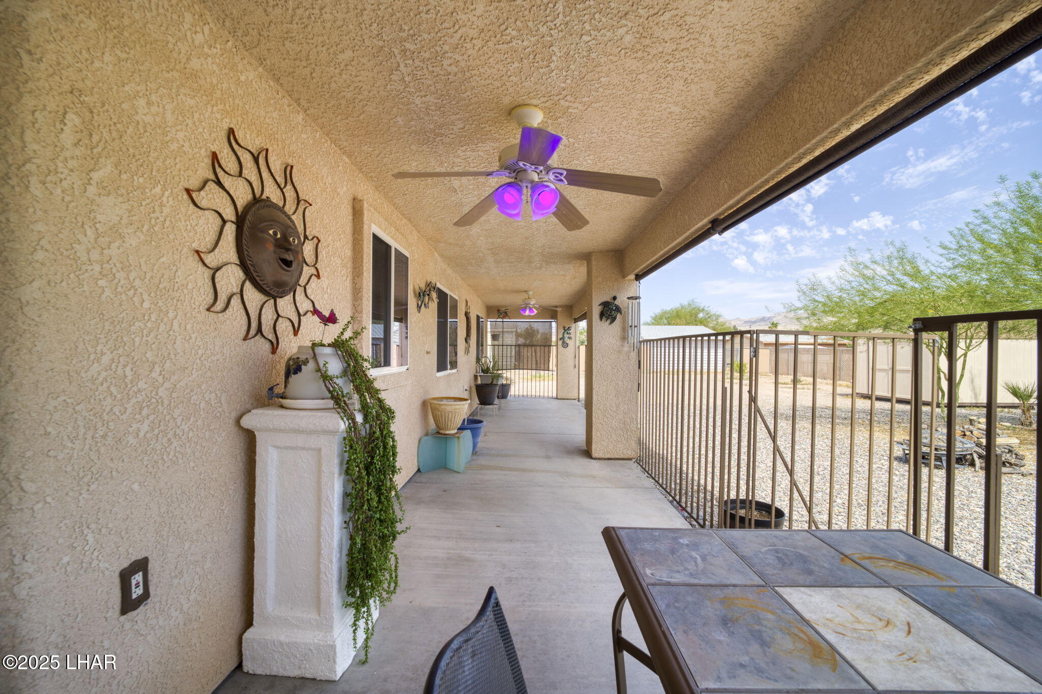 935 Glen Dr
