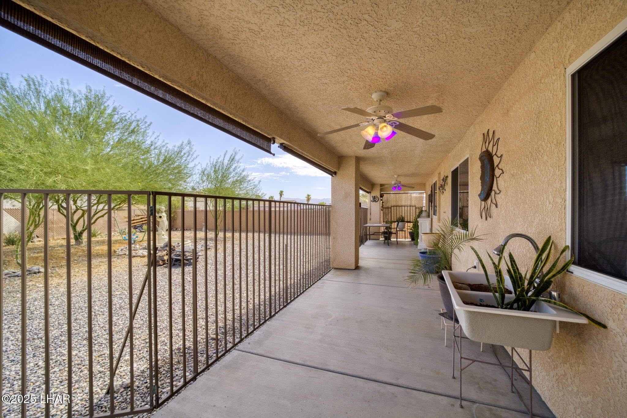 935 Glen Dr