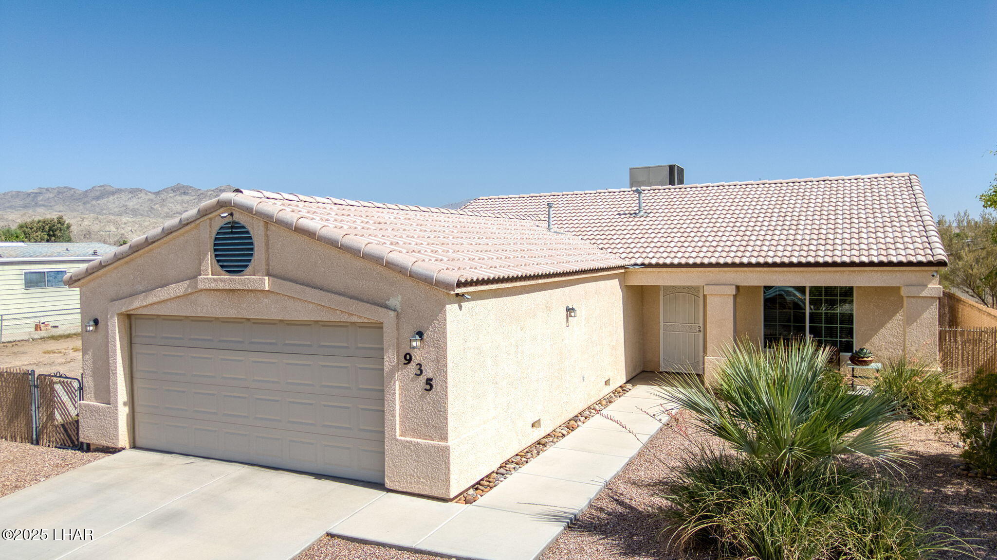 935 Glen Dr