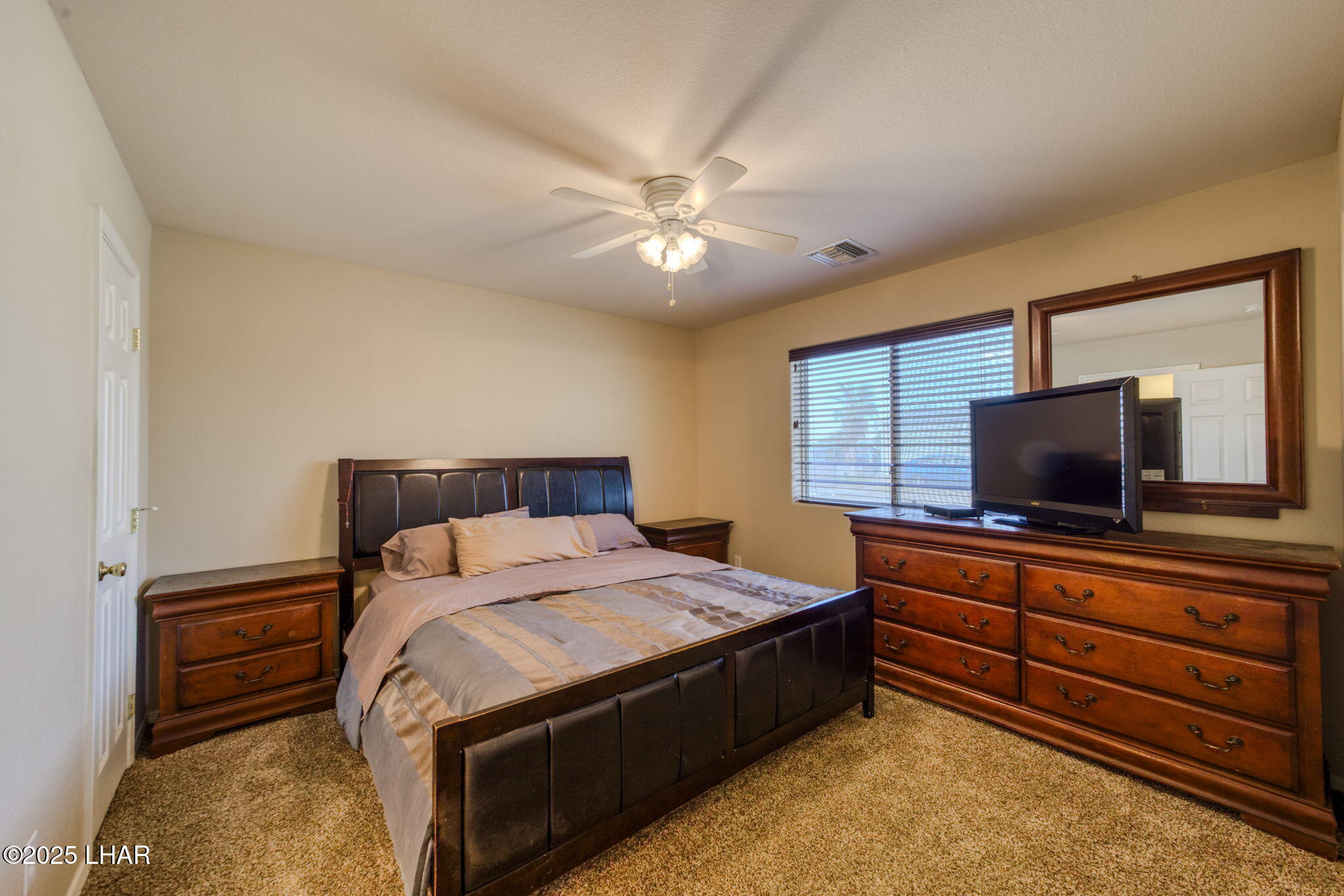 935 Glen Dr