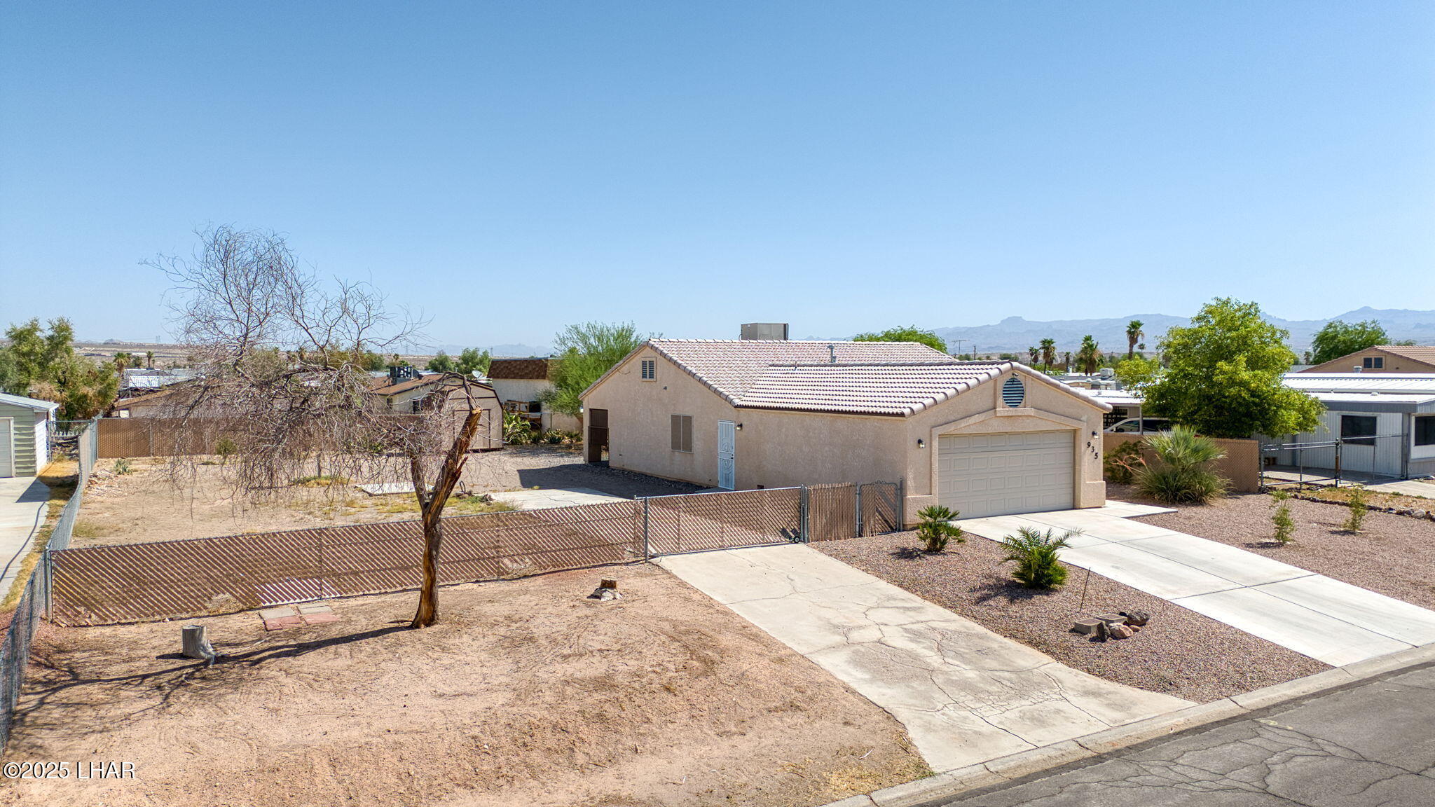 935 Glen Dr