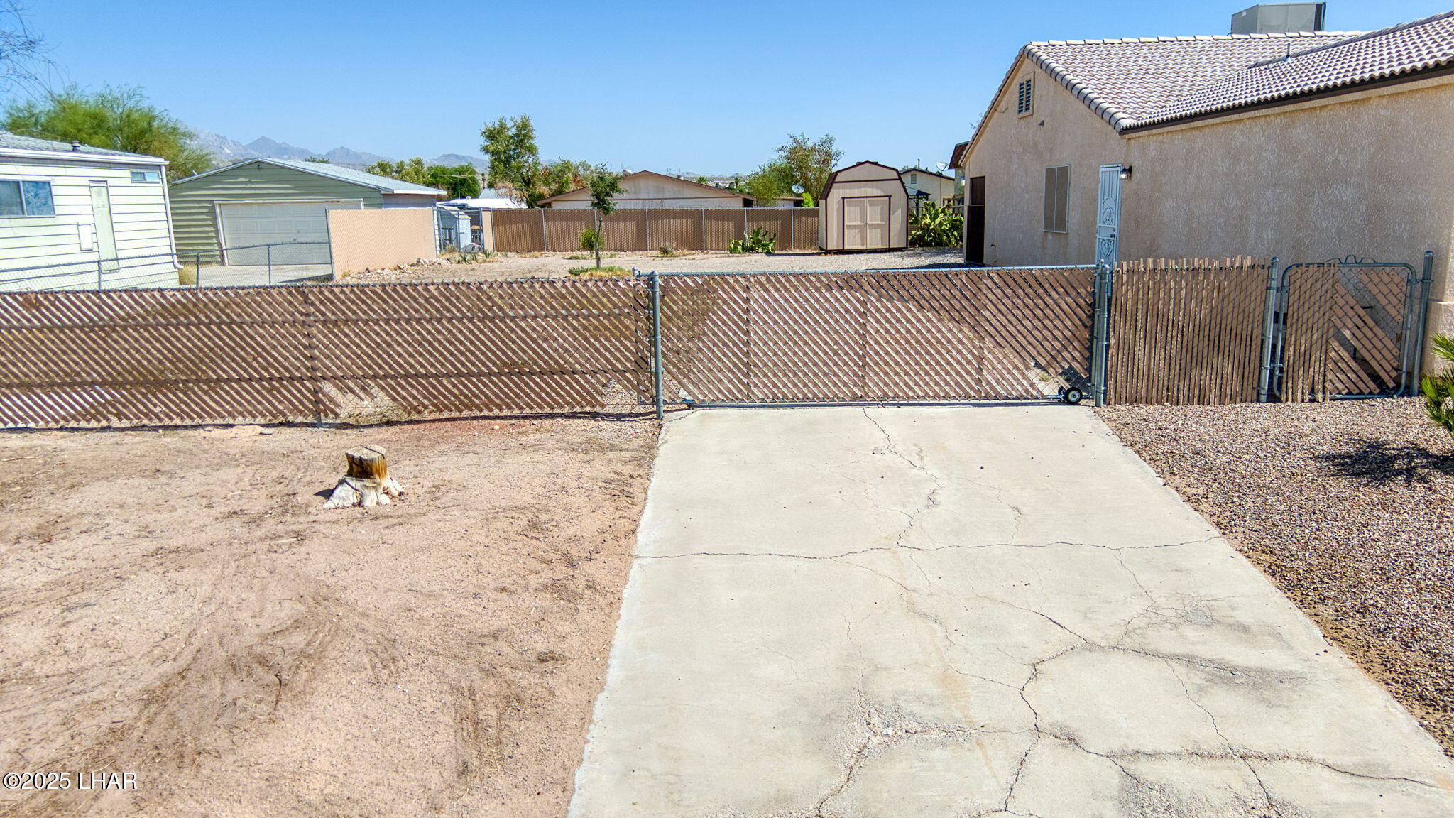 935 Glen Dr