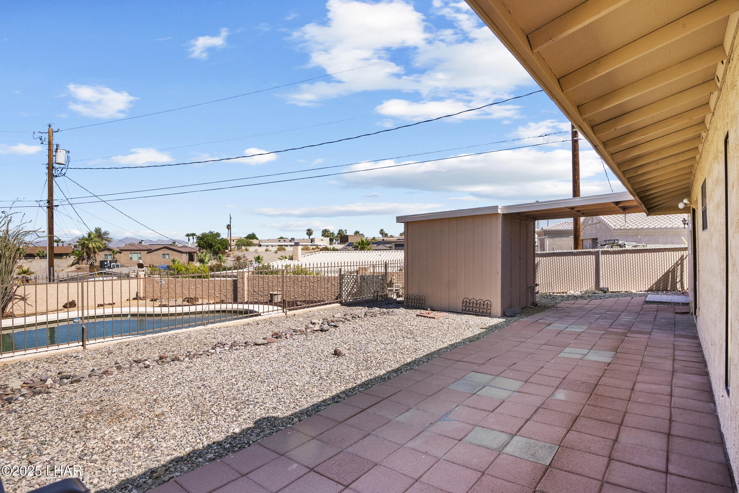 2555 Avocado Ln