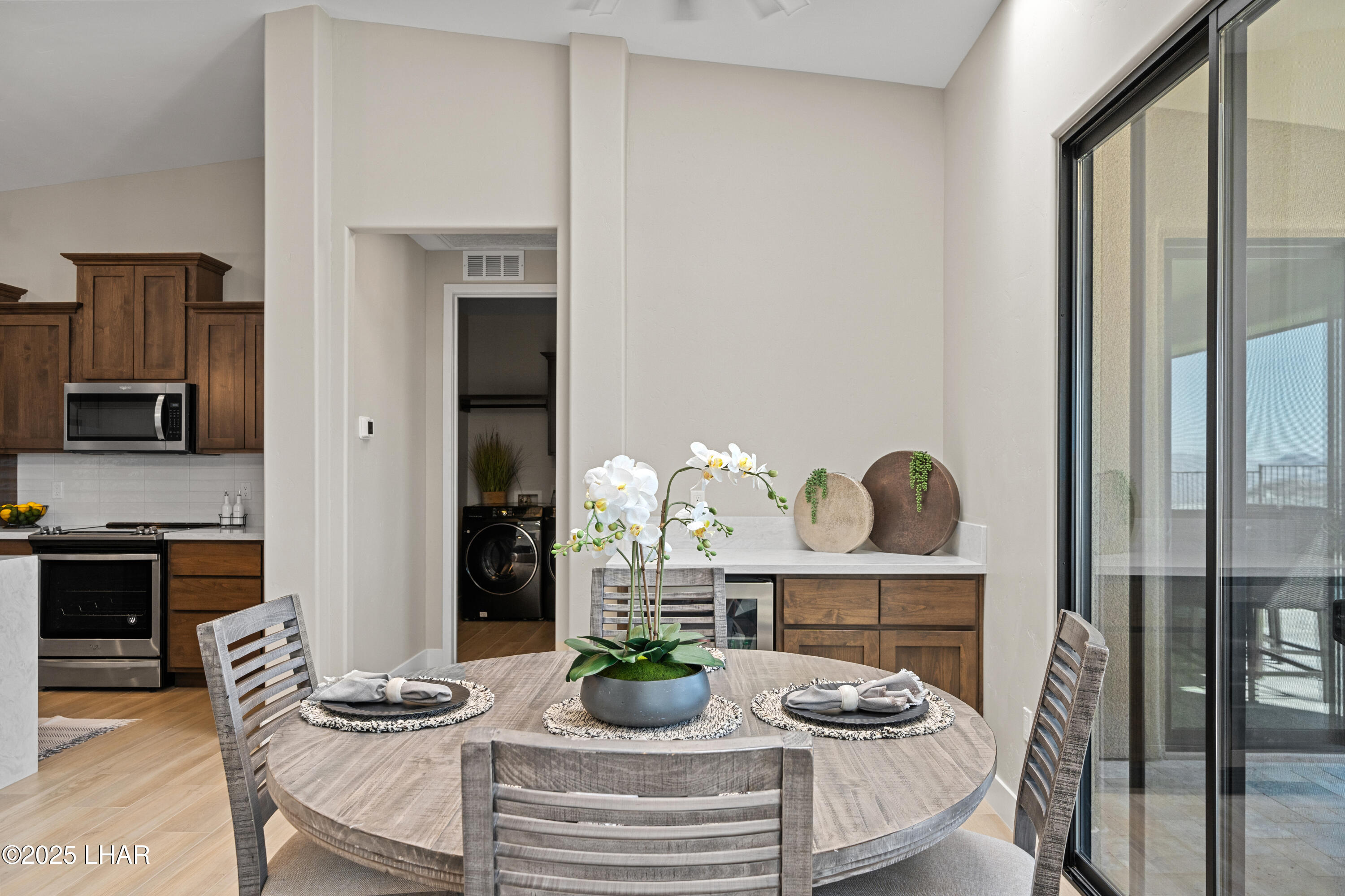 6772 Avienda De Los Foothills