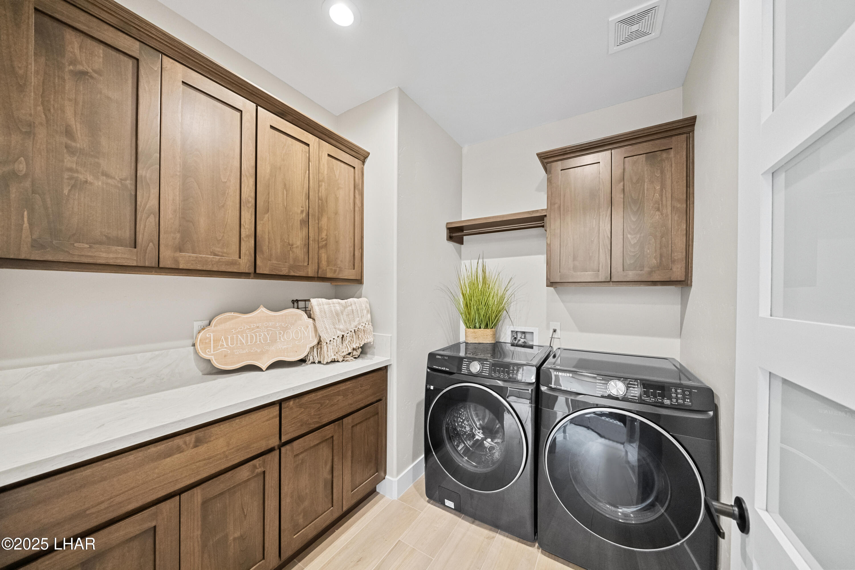 6772 Avienda De Los Foothills