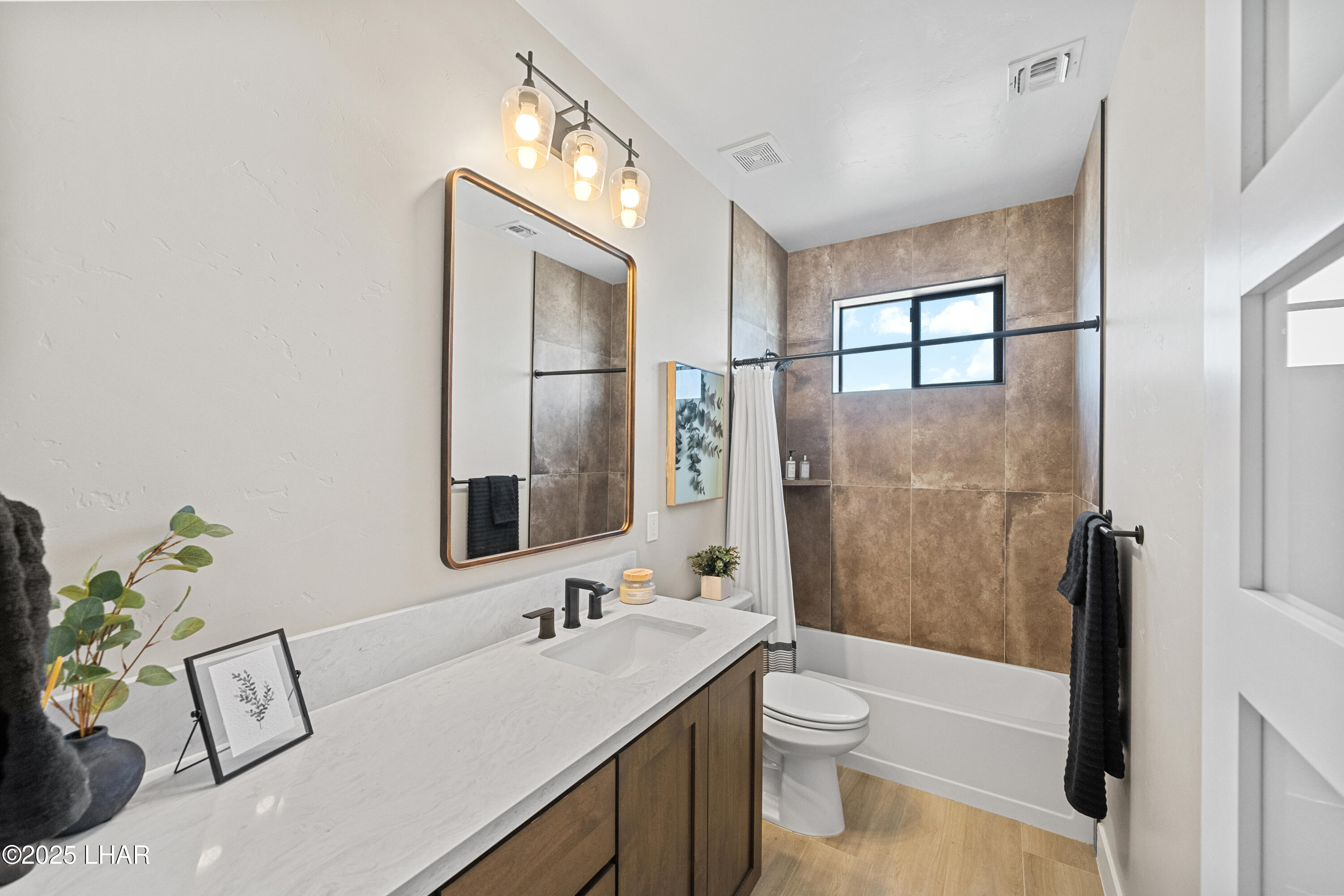 6772 Avienda De Los Foothills