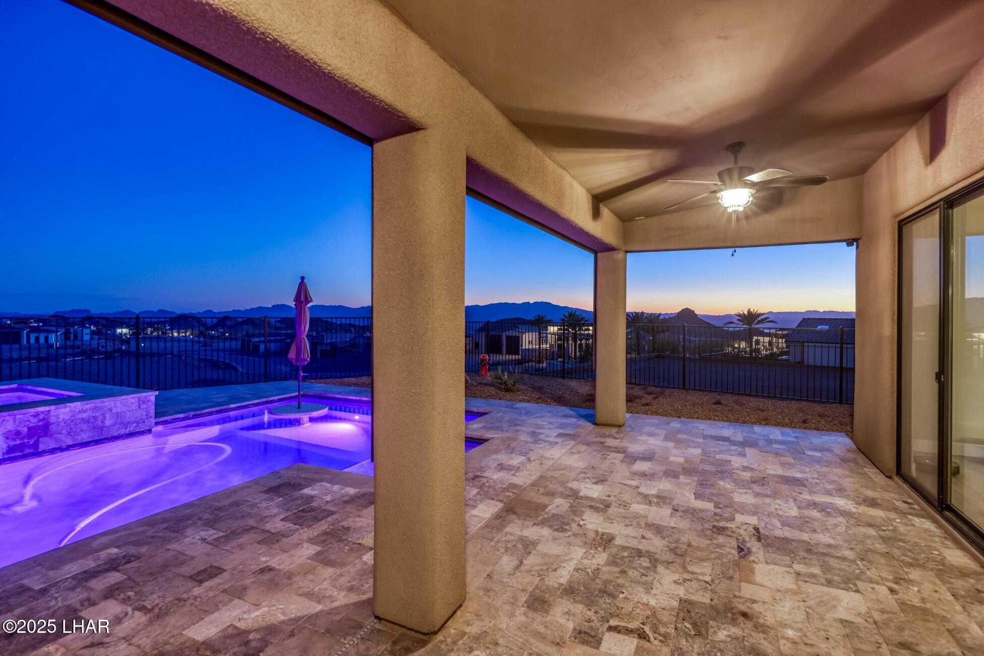 6772 Avienda De Los Foothills