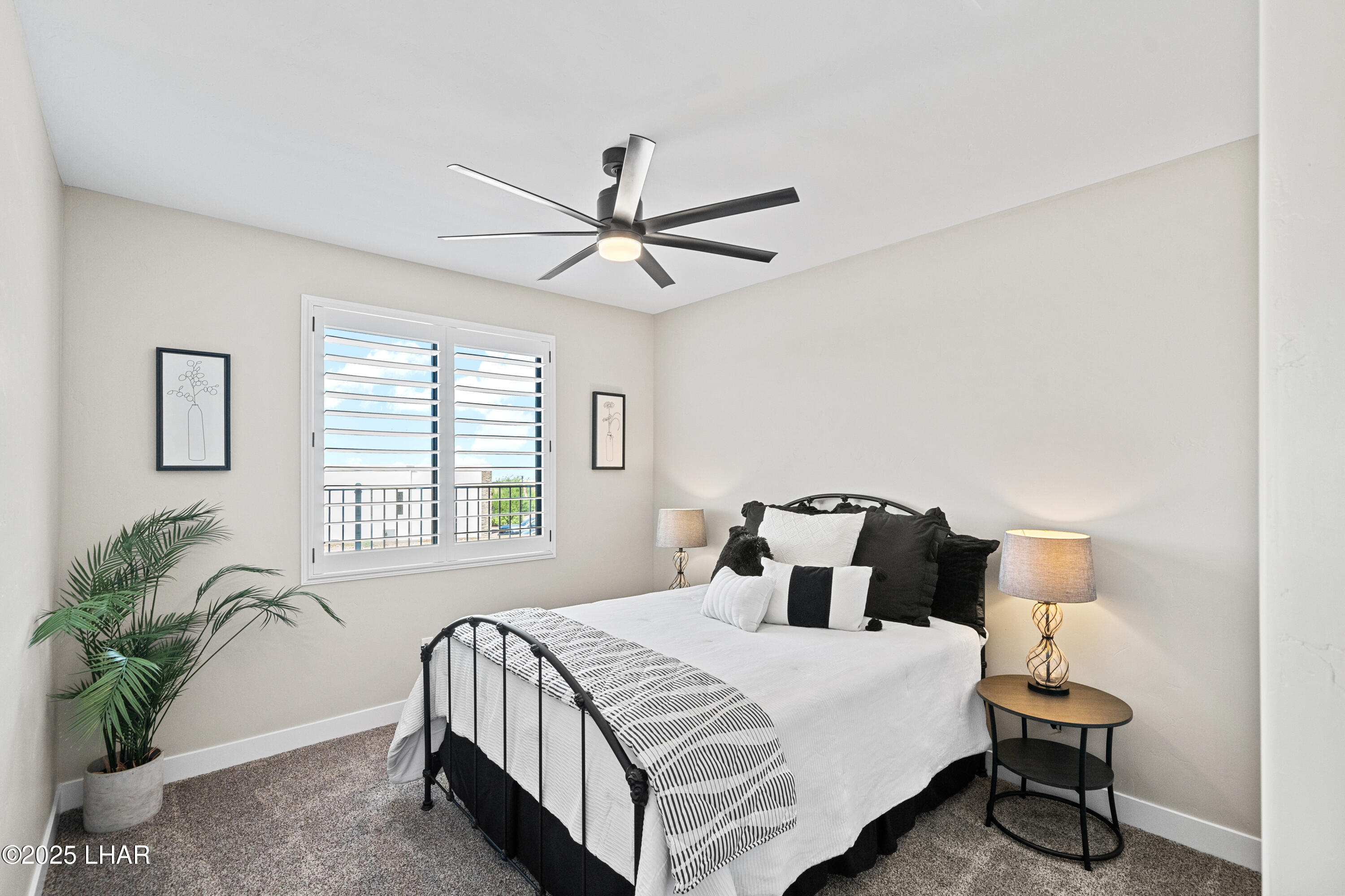 6772 Avienda De Los Foothills